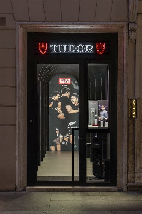 boutique tudor roma - hausmann & co. foto|Boutique Tudor via dei Condotti .